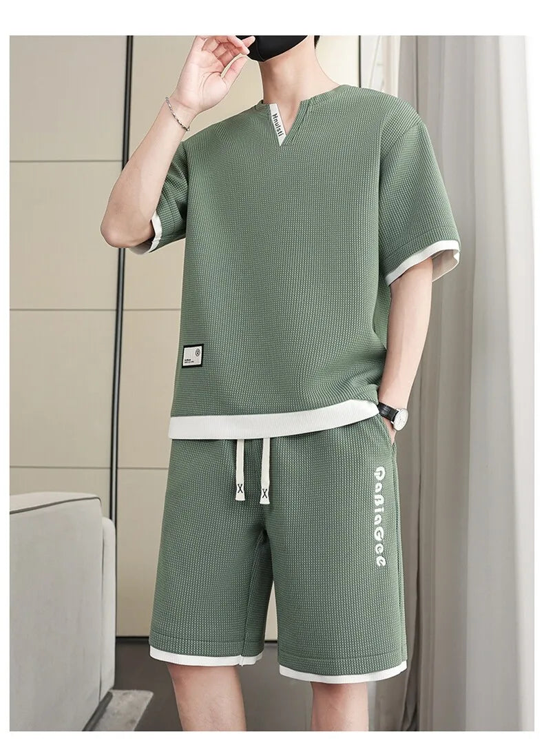 Summer New Men's Casual Fashion Set: T-shirt & Shorts / Color-block Short-sleeve Top + 5-Fold Pants / Minimalist Men's Clothing