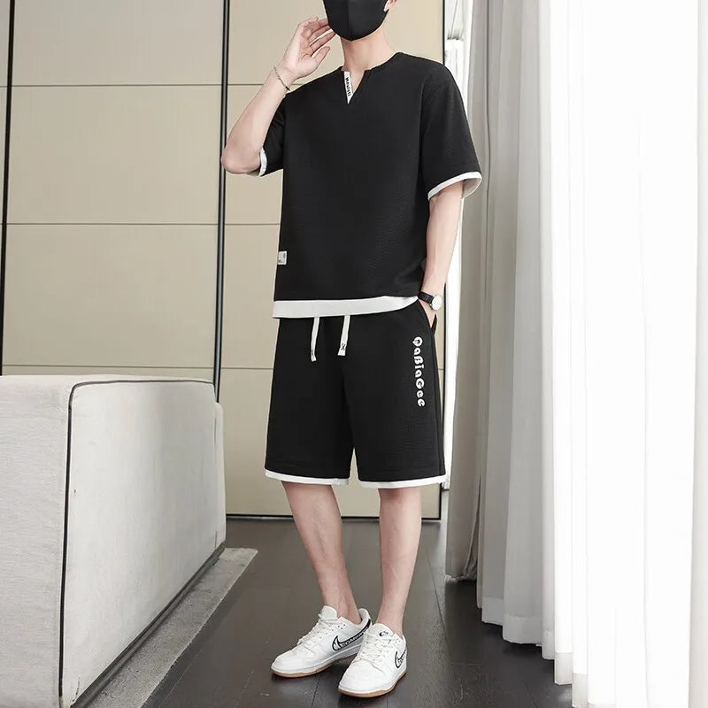 Summer New Men's Casual Fashion Set: T-shirt & Shorts / Color-block Short-sleeve Top + 5-Fold Pants / Minimalist Men's Clothing