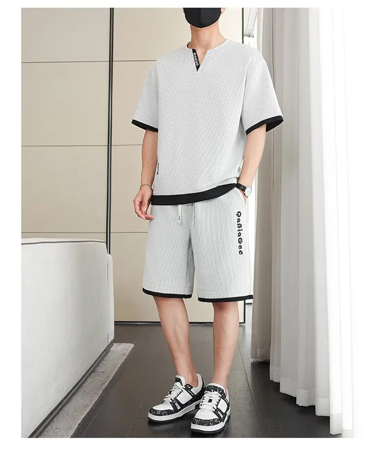 Summer New Men's Casual Fashion Set: T-shirt & Shorts / Color-block Short-sleeve Top + 5-Fold Pants / Minimalist Men's Clothing