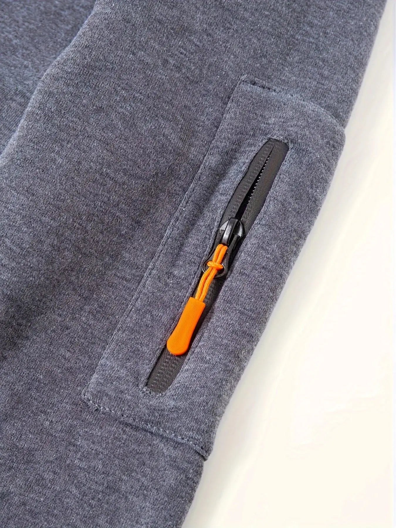 Fall/Winter style knitted hooded pullover, casual and comfortable loose-style multi-pocket zipper men's hoodie